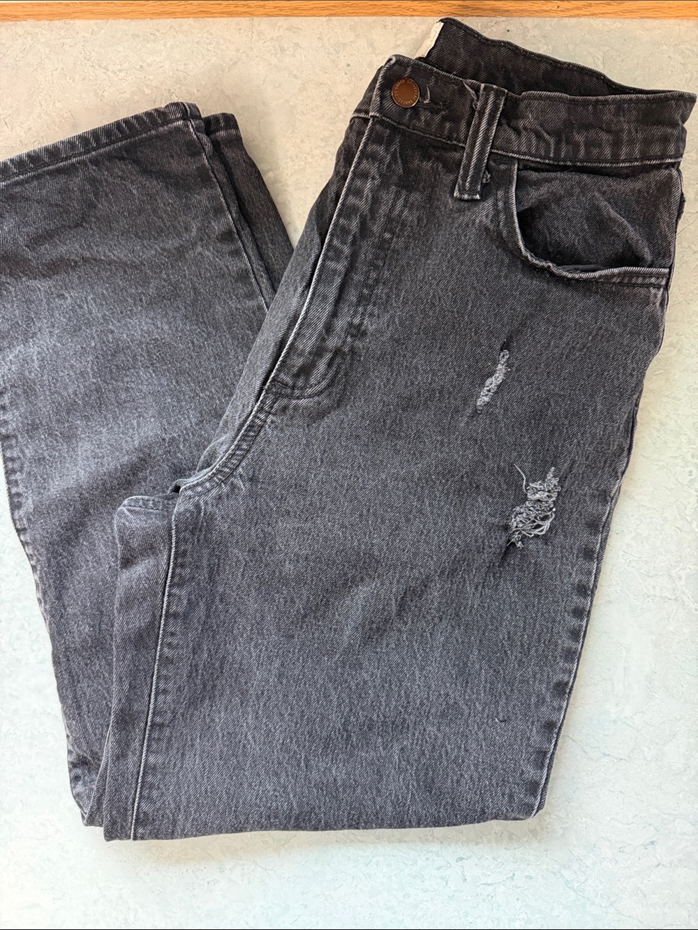 Universal Thread Women's Washed Charcoal Straight Leg Jeans